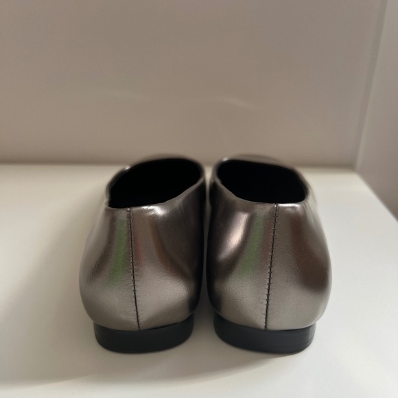 Massimo Dutti Leather Ballet Flats with Metal Toe - Picture 2 of 7